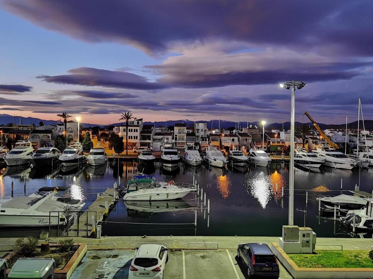 Apartamento Con Vistas Al Mar - Wifi - Aire Acondicionado Empuriabrava Luaran gambar